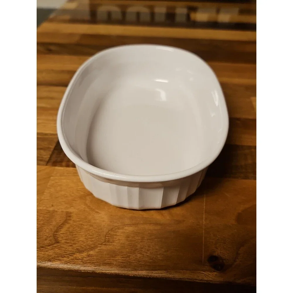 Vintage Corning Ware French White F-15-B Oval Casserole Dish 15oz w Lid